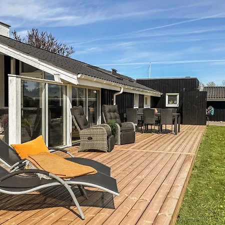 3 Bedroom Awesome In Holiday home Frederikshavn