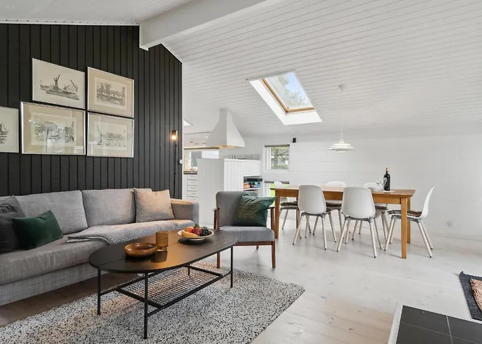 3 Bedroom Awesome In Frederikshavn