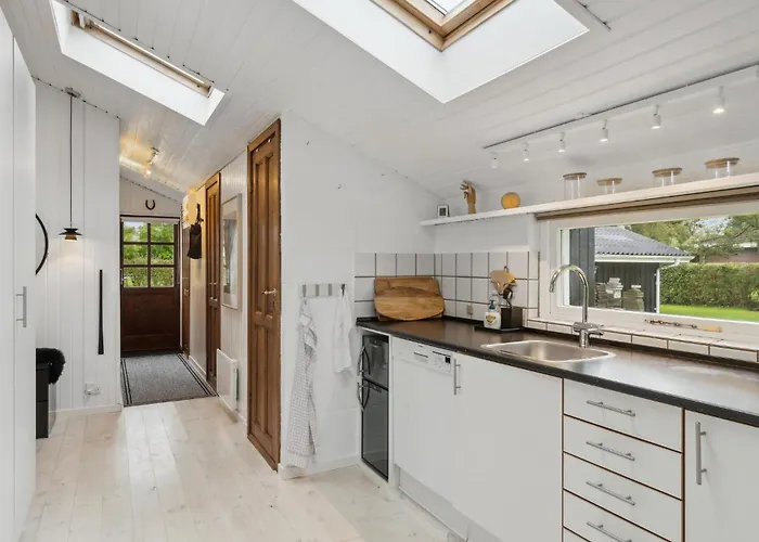 3 Bedroom Awesome In Сasa de vacaciones Frederikshavn